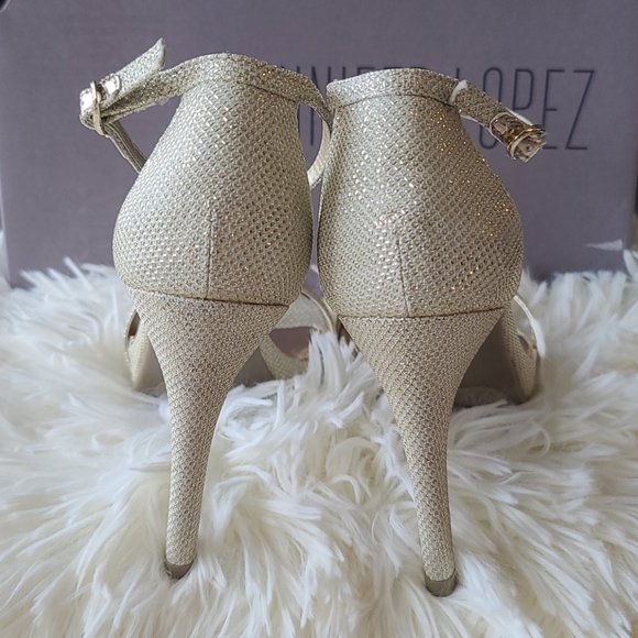 ❤JLO Cozette Sparkle Heels❤ - Picture 4 of 11